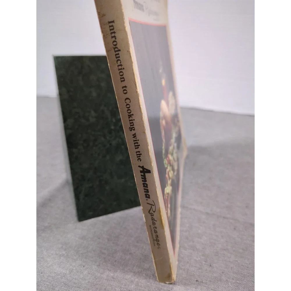 1987 Introduction To Cooking With The Amana Radarange Microwave Oven PB Cookbook